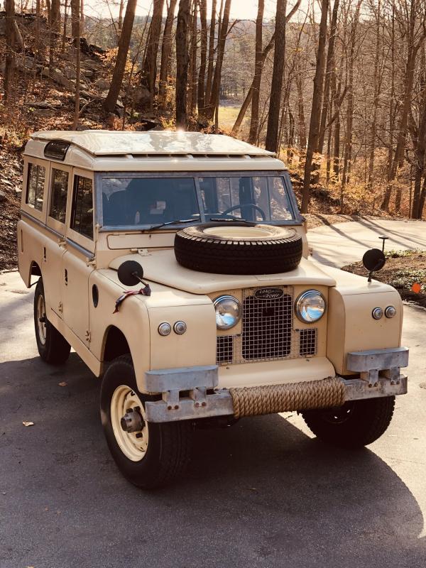 1967-Land-Rover-Series-2a-109-Station-Wagon-(4dr)