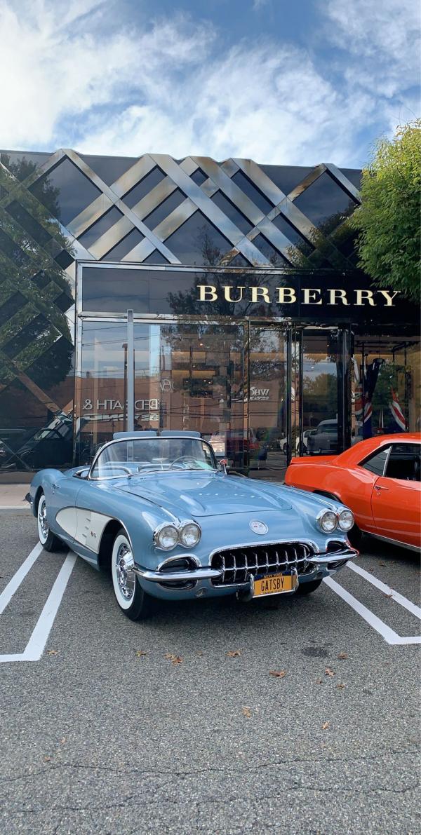 1960-Chevrolet--Corvette