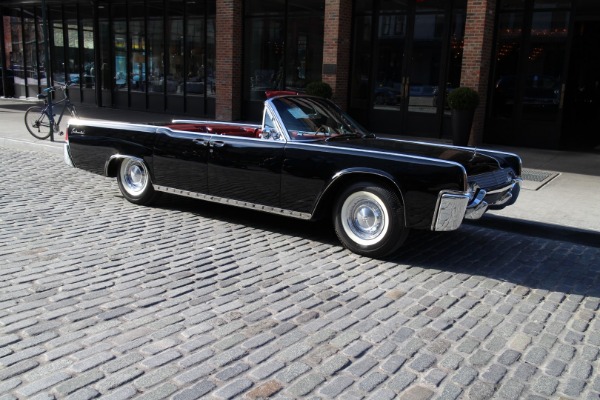 Used-1961-Lincoln-Continental-Convertible