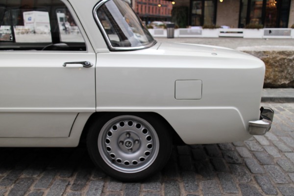 Used-1971-Alfa-Romeo-Giulia-Super-1300