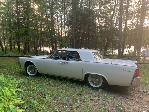 Used-1961-Lincoln-Continental