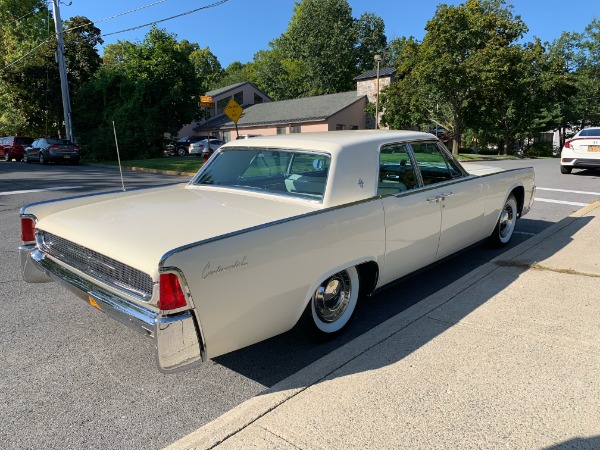 Used-1961-Lincoln-Continental