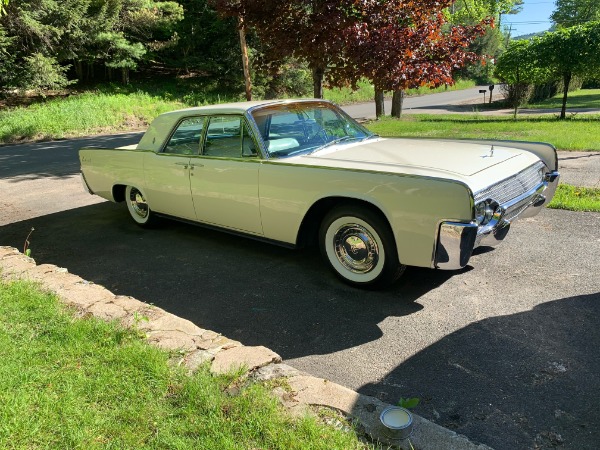 Used-1961-Lincoln-Continental