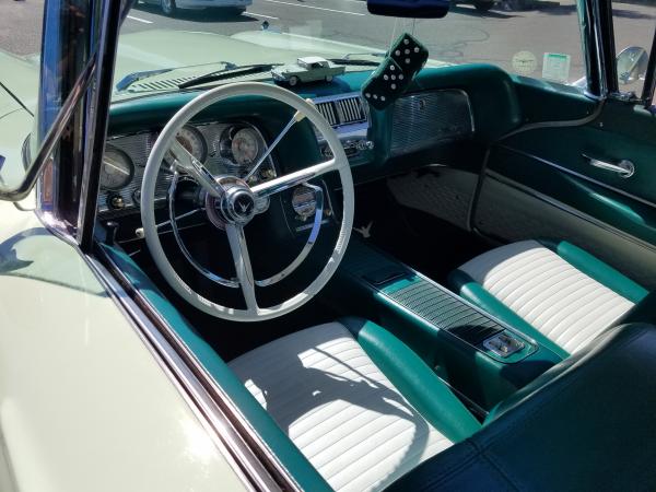 1959-Ford-Thunderbird