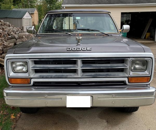 Used-1989-Dodge-RAM-W150