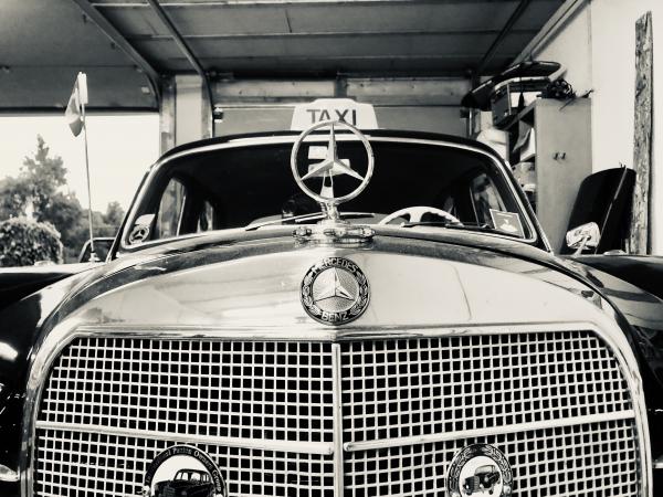 Used-1960-Mercedes-Benz-190D-60s-European-Sedan