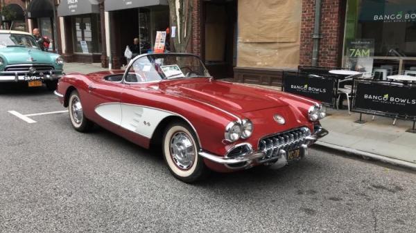 Used-1960-Chevrolet-Corvette-60s-American-Muscle