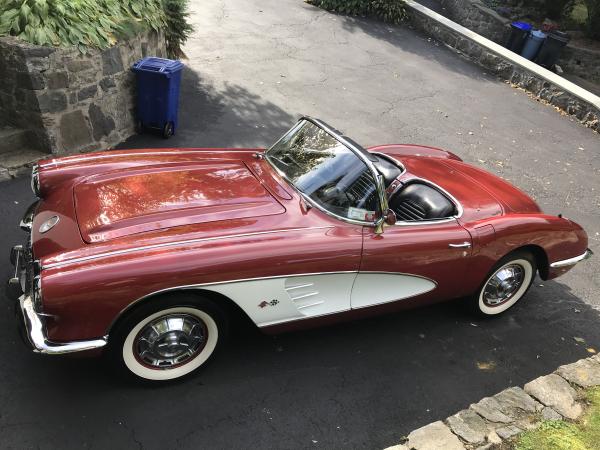 Used-1960-Chevrolet-Corvette-60s-American-Muscle
