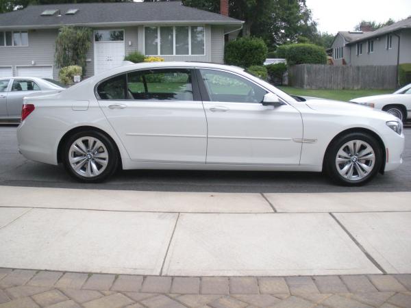 Used-2011-BMW-740-LI-Contemporary-European-Luxury-German-Limo