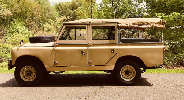 Used-1967-Land-Rover-Series-2A-60s-70s-British-Offroad-Rugged-SUV