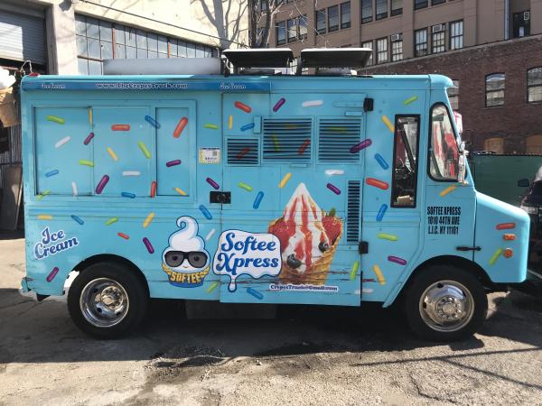 Used-1996-GMC-Step-Van-Ice-Cream-Truck-Softee