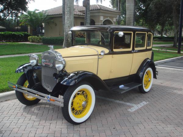 Used-1930-Ford-Model-A-DeLuxe-Town-Sedan-30s-American