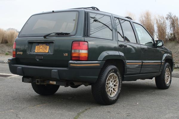 Used-1994-Jeep-Grand-Cherokee-90s-Boxy-SUV-Rugged-Offroad