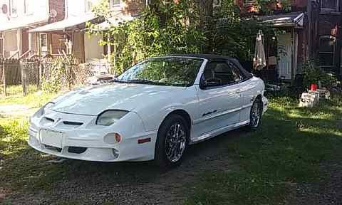 Used-2000-Pontiac-Sunfire-GT-Convertible-90s-00s-American-Muscle-Convertible