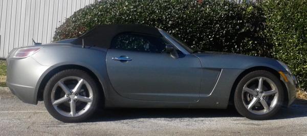 2007-Saturn-Sky