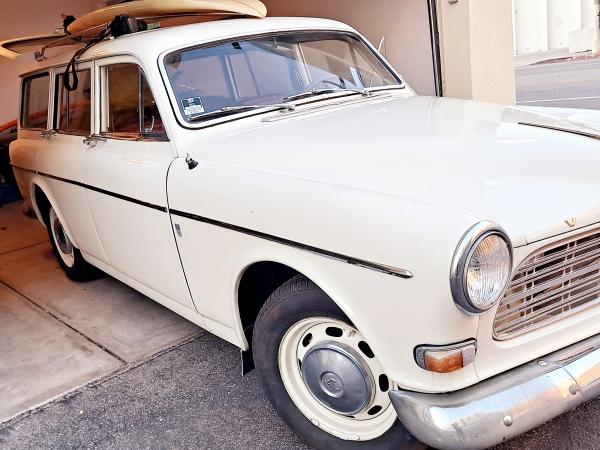 1965-Volvo-122S-Amazon