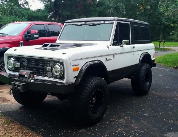 1977-Ford-Bronco