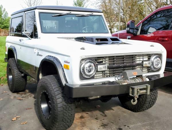 1977-Ford-Bronco