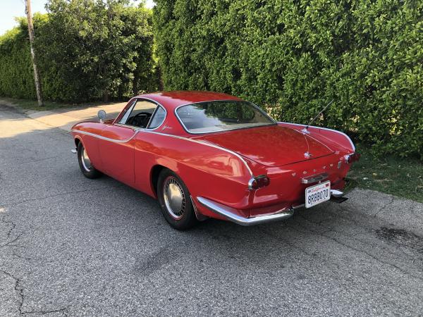 1962-Volvo-P1800