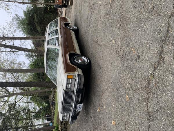 1979-Ford-Country-Squire