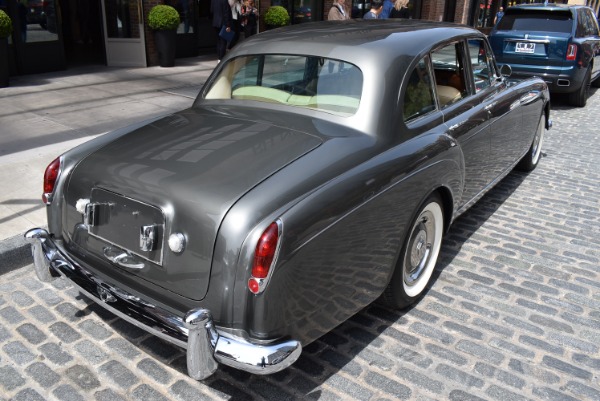 Used-1965-Bentley-S3-Continental-Flying-Spur