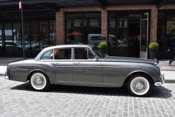 Used-1965-Bentley-S3-Continental-Flying-Spur