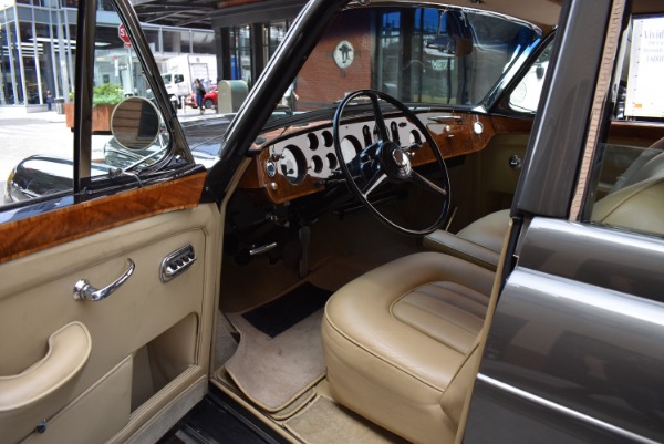 Used-1965-Bentley-S3-Continental-Flying-Spur