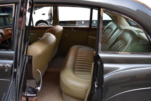 Used-1965-Bentley-S3-Continental-Flying-Spur