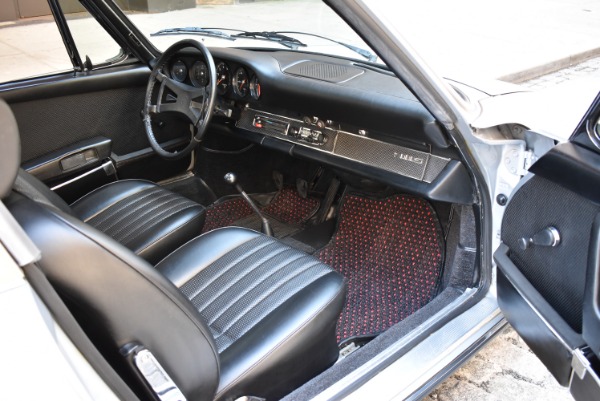 Used-1971-Porsche-911S-Targa