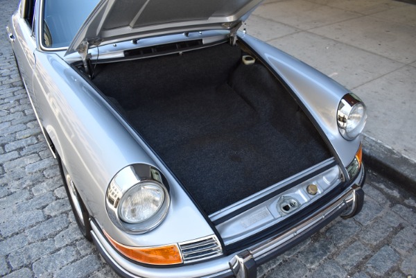 Used-1971-Porsche-911S-Targa