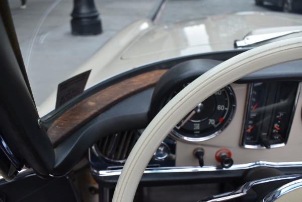 Used-1966-Mercedes-Benz-230SL---All-Original