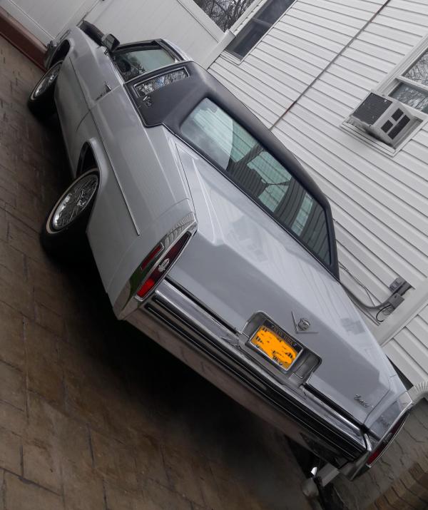 1979-Cadillac-DeVille