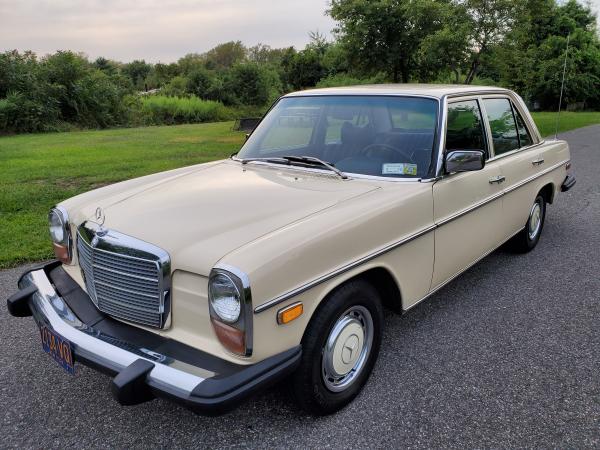 Used-1974-Mercedes-Benz-240D