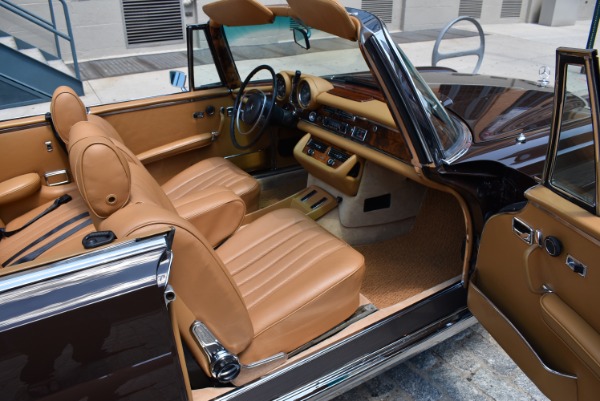 Used-1971-Mercedes-Benz-280SE-35-Cabriolet---Fully-Restored