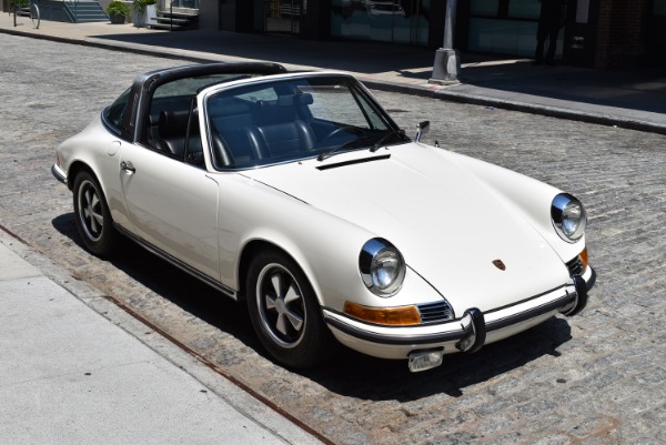 Used-1972-Porsche-911T-Targa