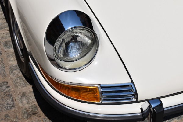 Used-1972-Porsche-911T-Targa