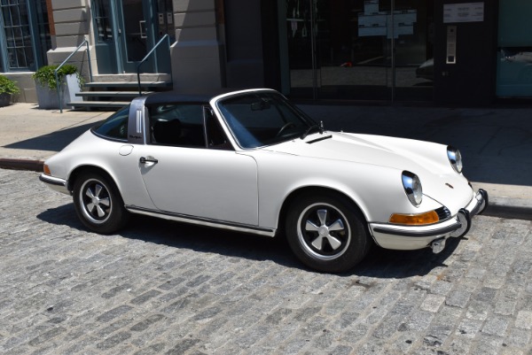 Used-1972-Porsche-911T-Targa