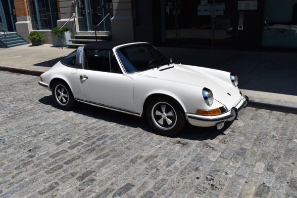 Used-1972-Porsche-911T-Targa