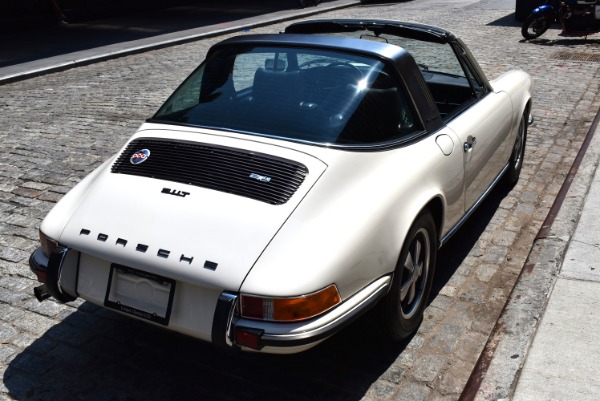 Used-1972-Porsche-911T-Targa