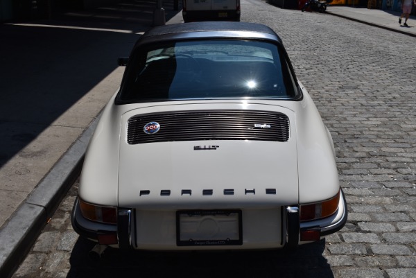 Used-1972-Porsche-911T-Targa