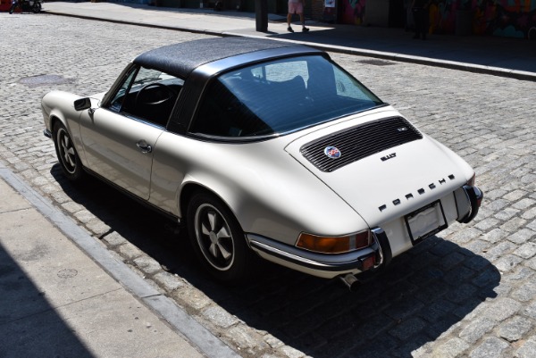 Used-1972-Porsche-911T-Targa