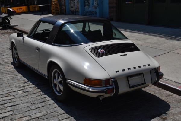 Used-1972-Porsche-911T-Targa