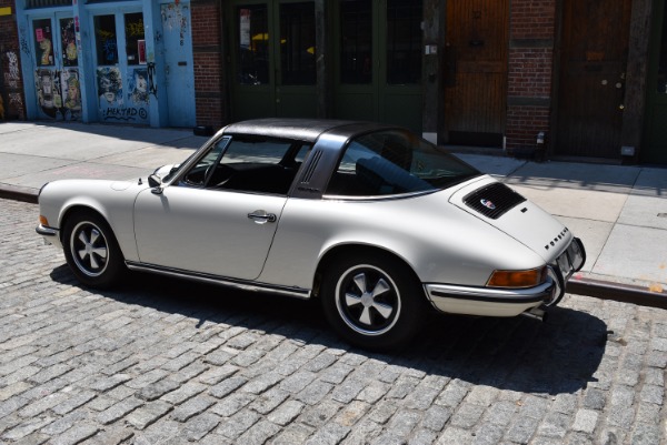 Used-1972-Porsche-911T-Targa