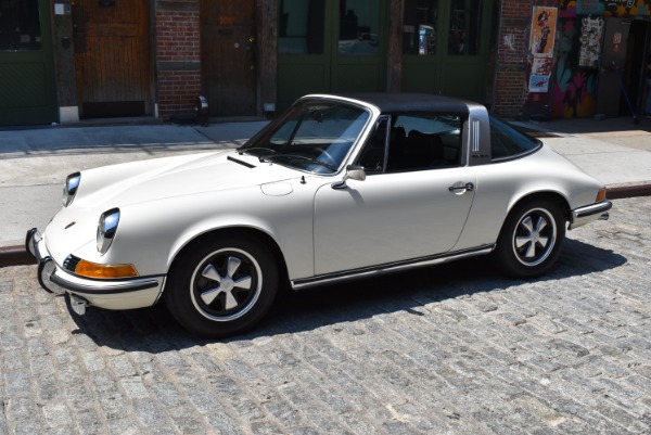 Used-1972-Porsche-911T-Targa