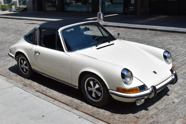 Used-1972-Porsche-911T-Targa