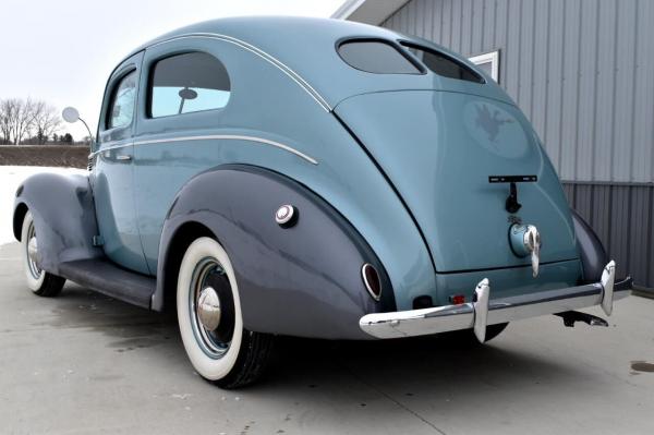 1939-Ford--Standard