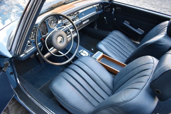 Used-1970-Mercedes-Benz-280SL-Automatic