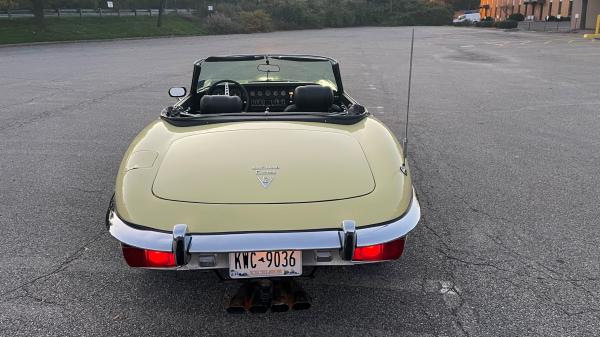 1972-Jaguar-E-Type