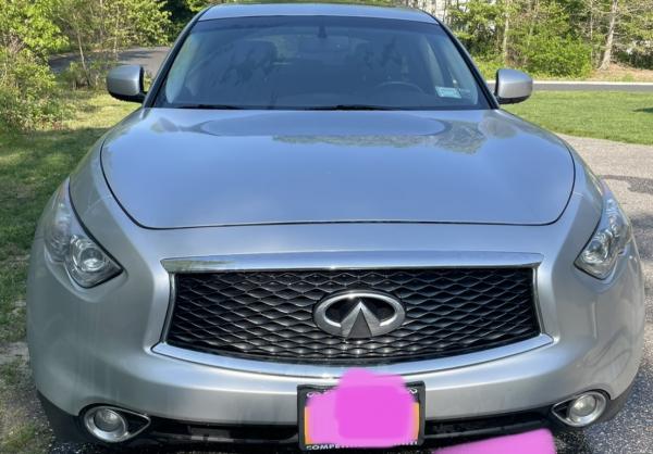 2017-Infiniti--Qx70