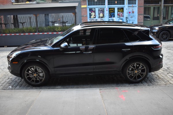 Used-2019-Porsche-Cayenne-Turbo